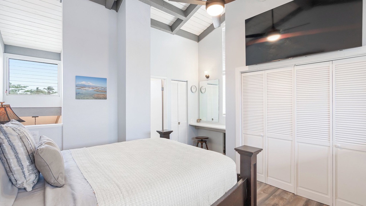 Photo of Bedroom in Historic Kailua Village