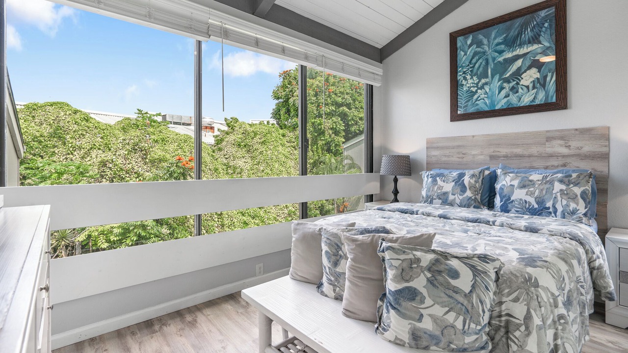 Photo of Bedroom in Historic Kailua Village