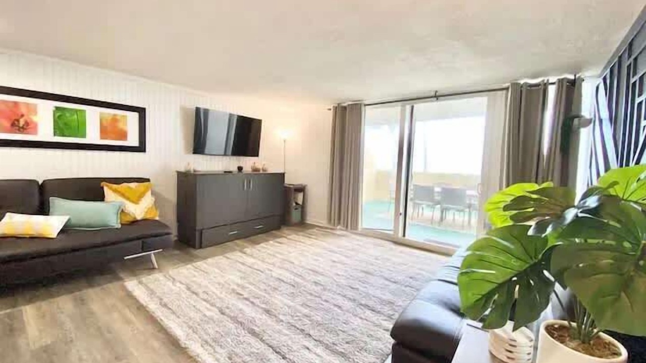 Photo of Livingroom in Punaluu