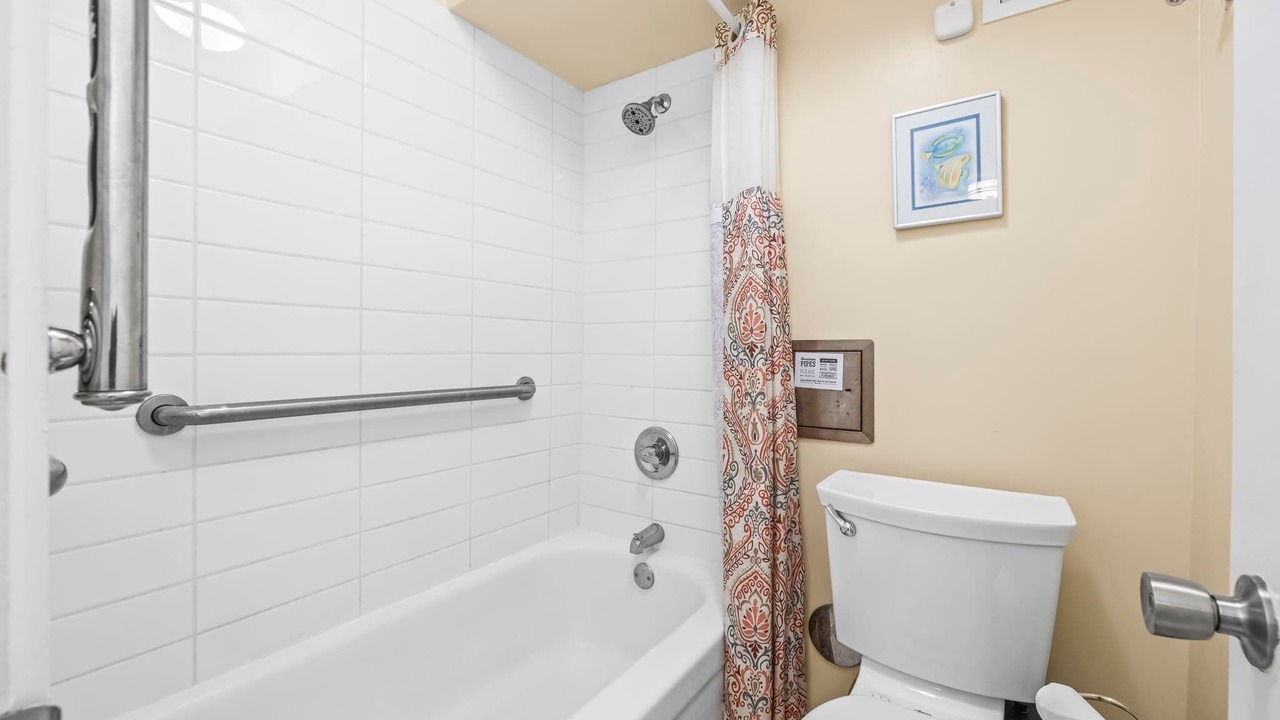Photo of Bathroom in Punaluu