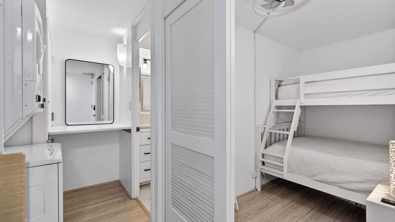 Photo of Bedroom in Punaluu