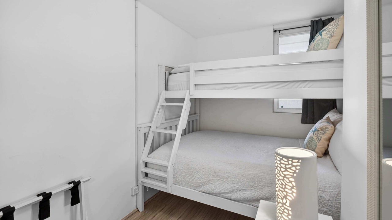 Photo of Bedroom in Punaluu