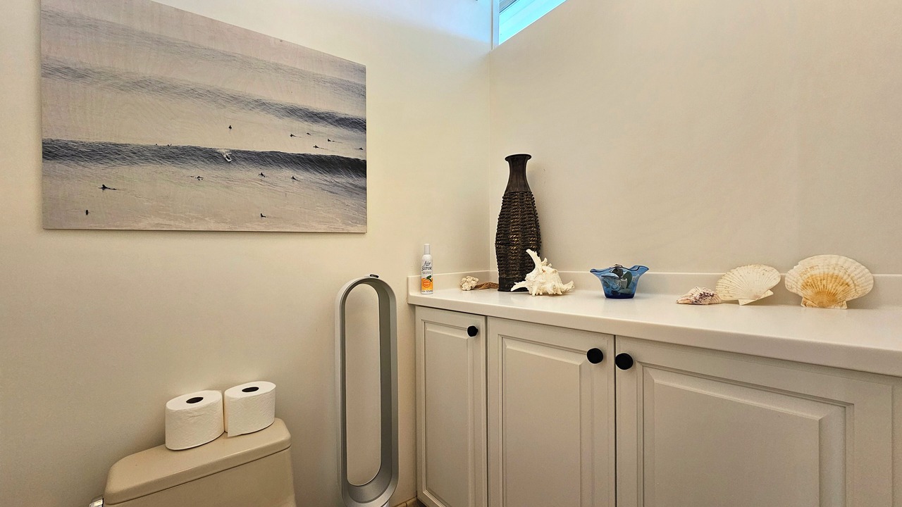 Photo of Bathroom in Diamond Head - Kapahulu - St. Louis