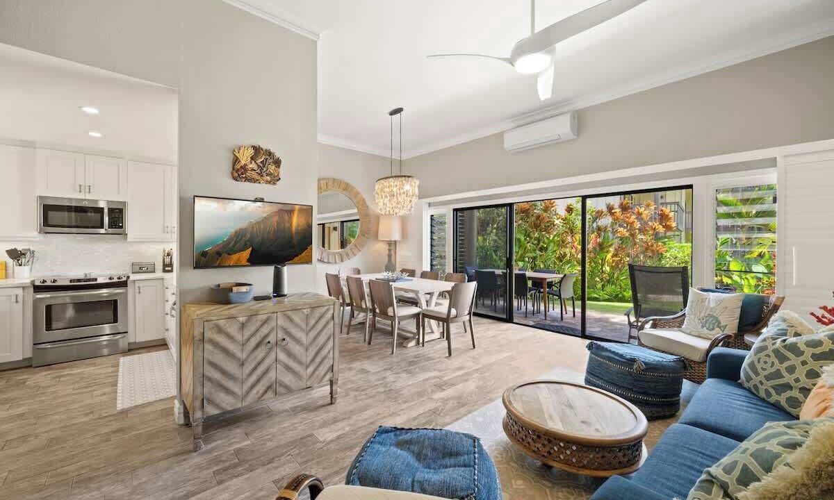 Photo of Livingroom in Wailua