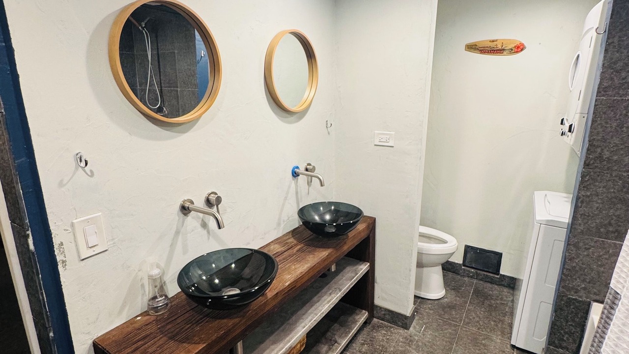 Photo of Bathroom in Waikiki