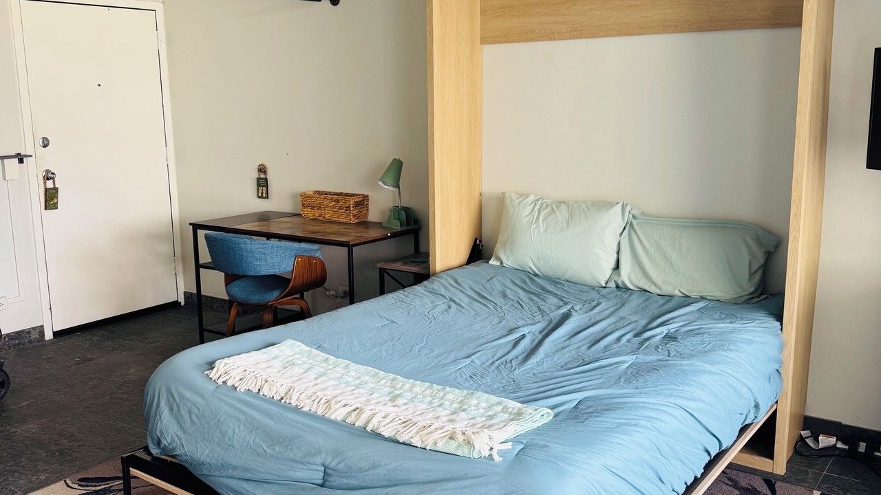 Photo of Bedroom in Waikiki