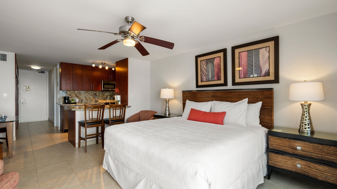 Photo of Bedroom in Historic Lahaina Front Street