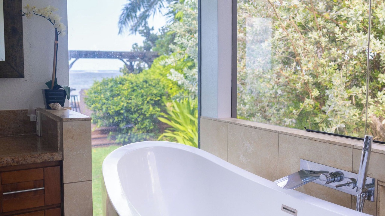 Photo of Bathroom in Punaluu