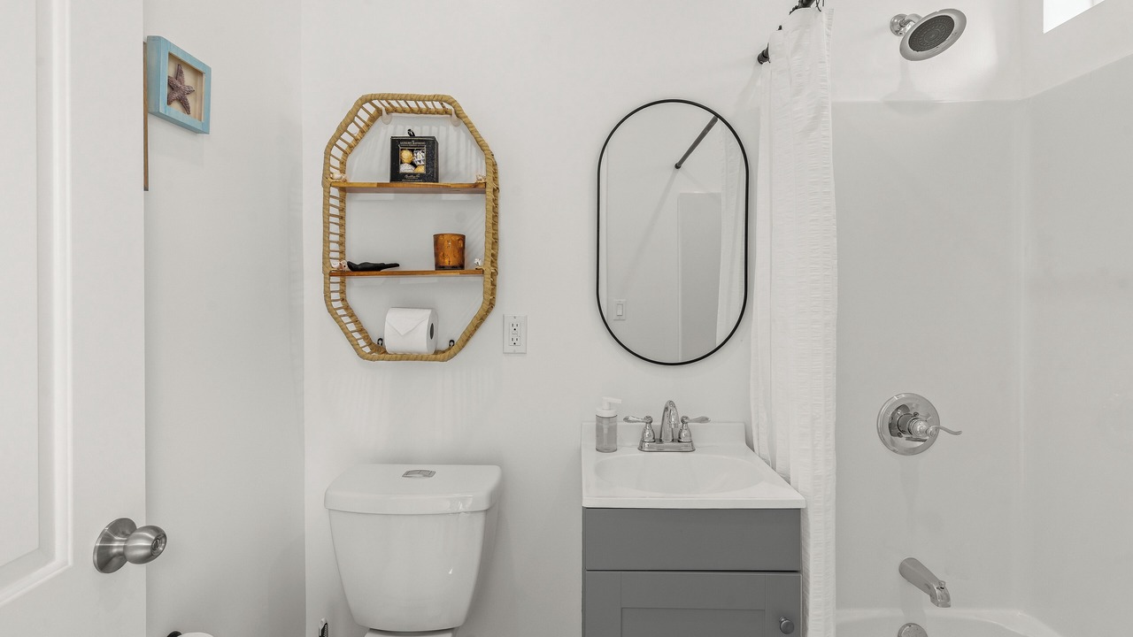 Photo of Bathroom in Burbank
