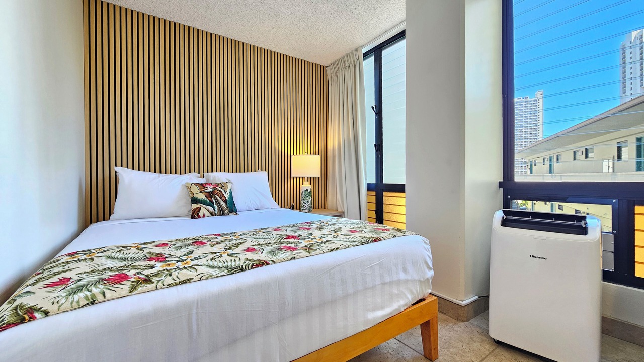 Photo of Bedroom in Waikiki