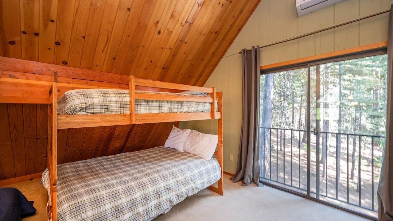 Photo of Bedroom in Arnold