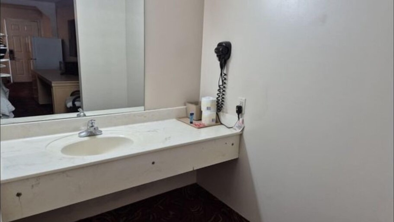 Photo of Bathroom in Chickamauga