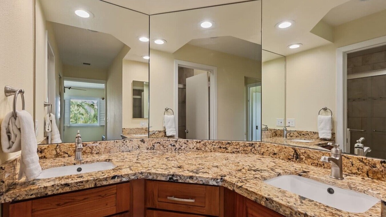 Photo of Bathroom in Kapolei