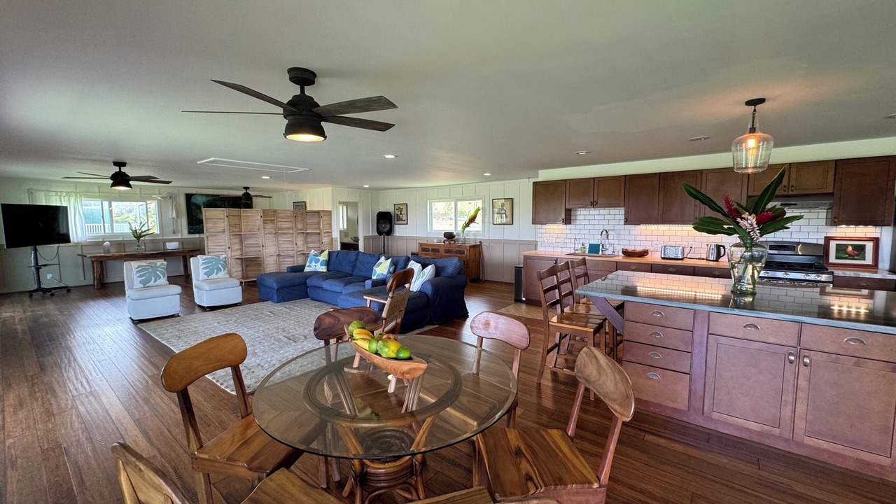 Photo of Livingroom in Kahuku