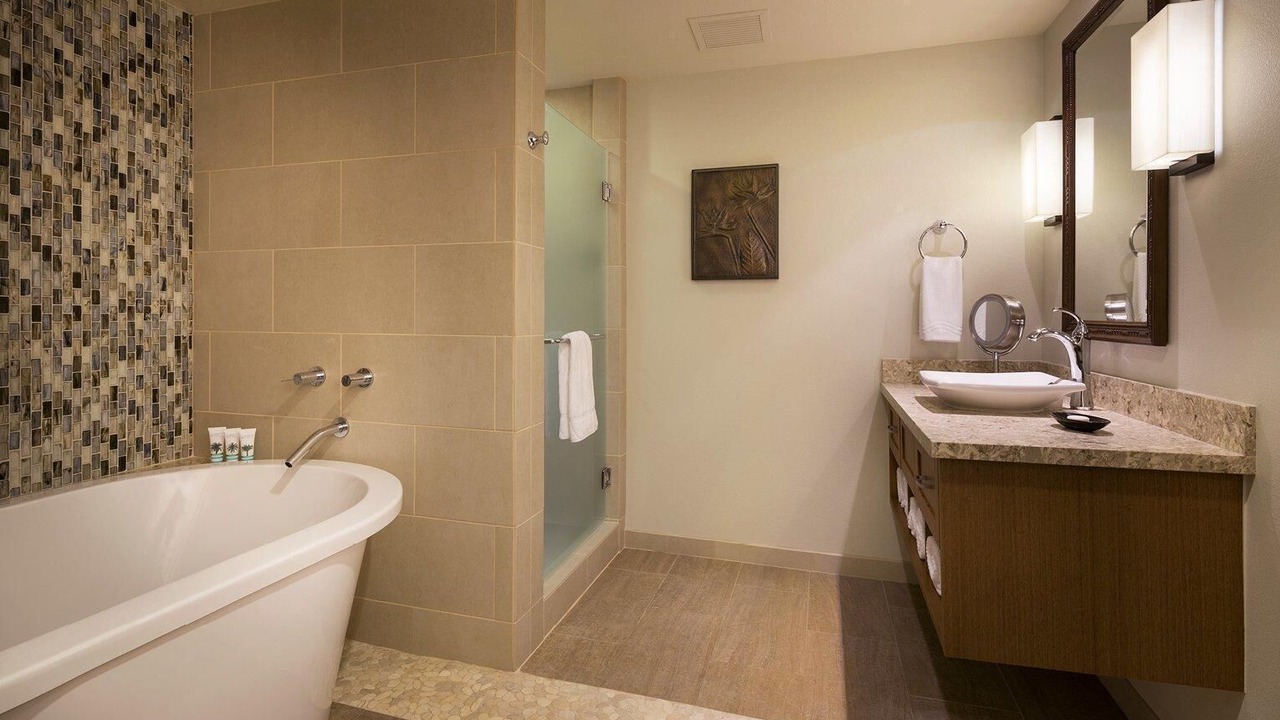 Photo of Bathroom in Lahaina