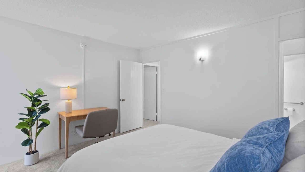 Photo of Bedroom in Diamond Head - Kapahulu - St. Louis