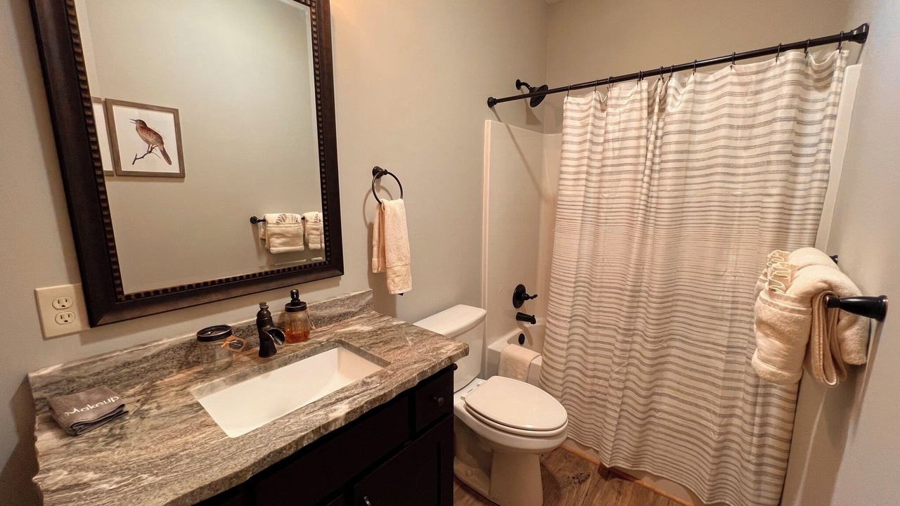 Photo of Bathroom in Jasper