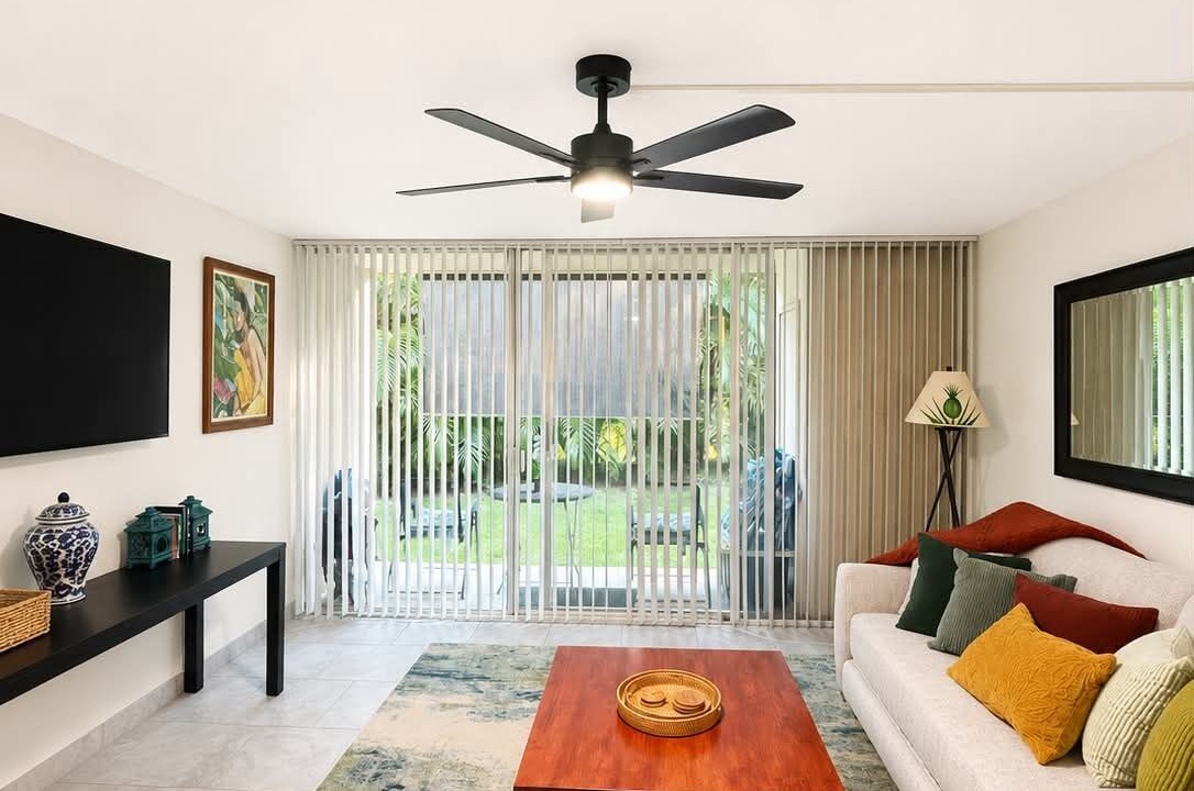 Photo of Livingroom in Napili