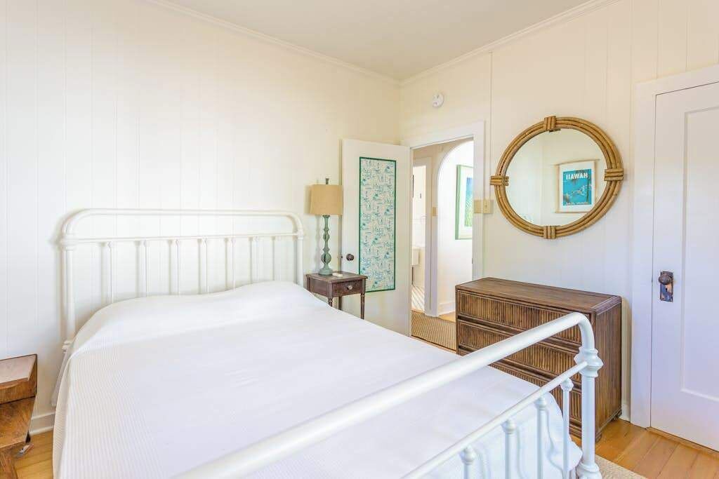 Photo of Bedroom in Diamond Head - Kapahulu - St. Louis