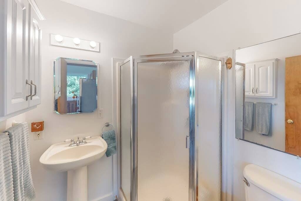 Photo of Bathroom in Kukuihaele