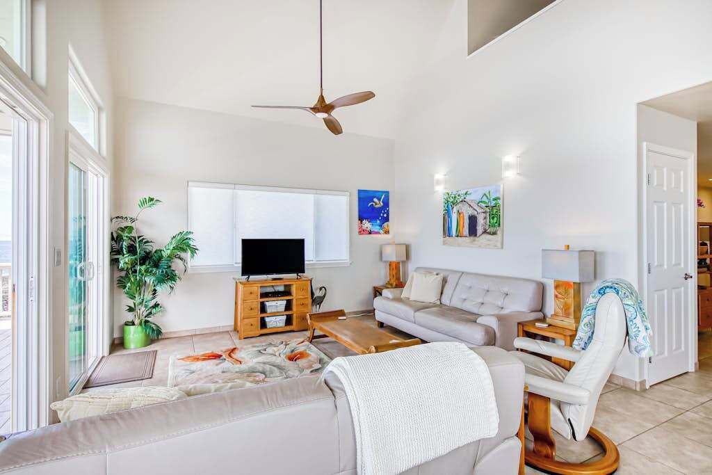 Photo of Livingroom in Kapoho