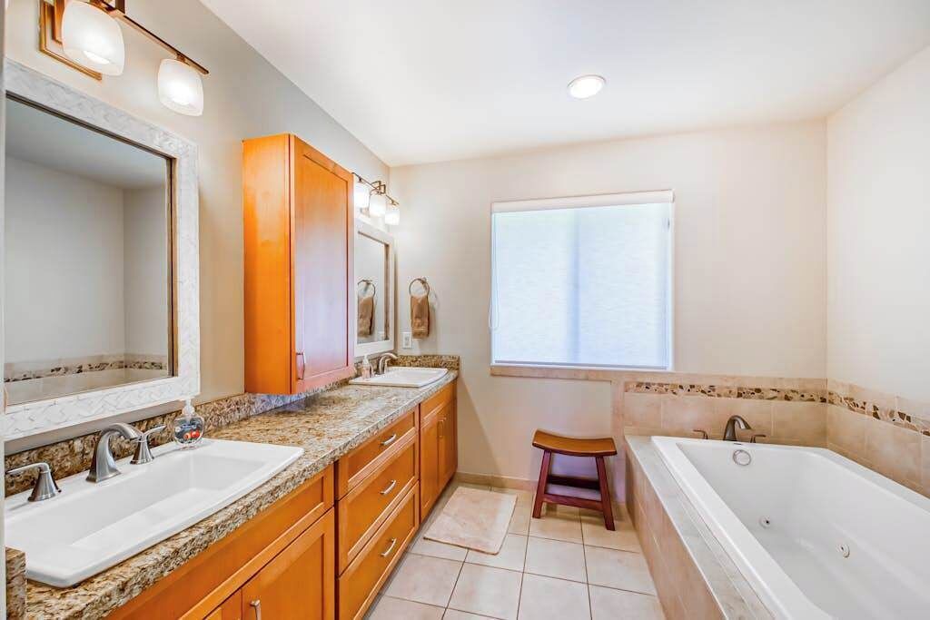 Photo of Bathroom in Kapoho