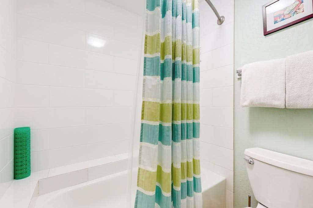 Photo of Bathroom in Waikoloa