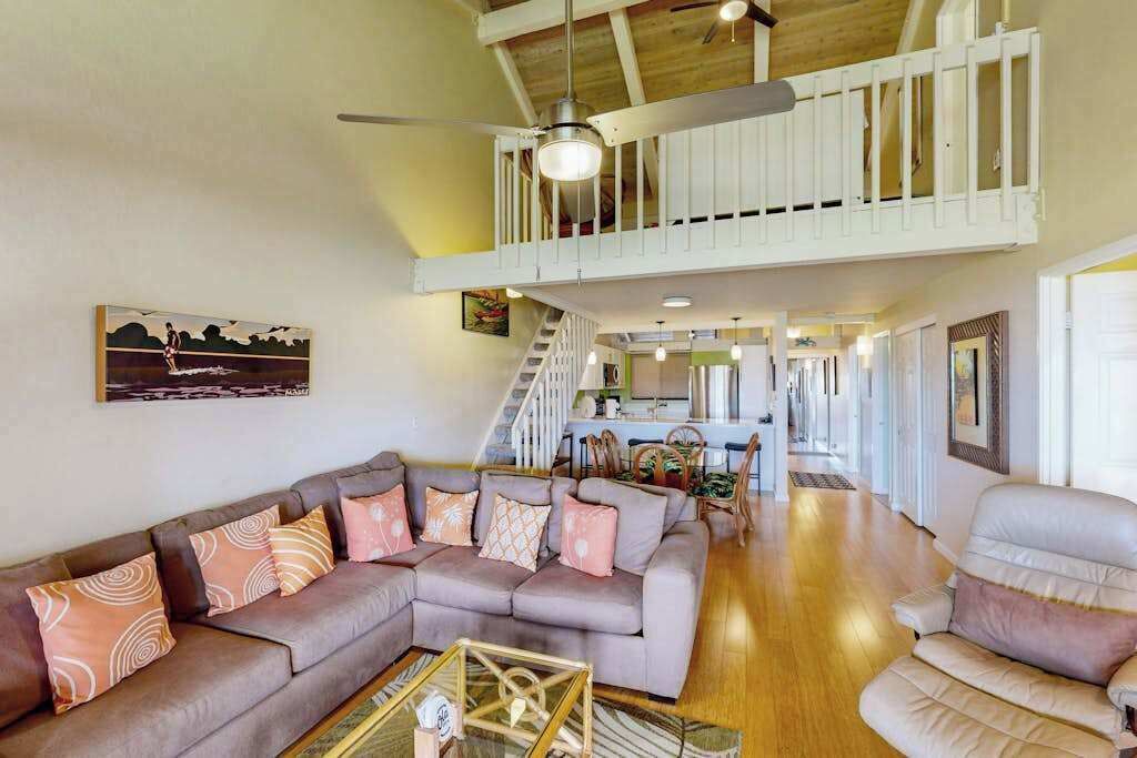 Photo of Livingroom in Waikoloa