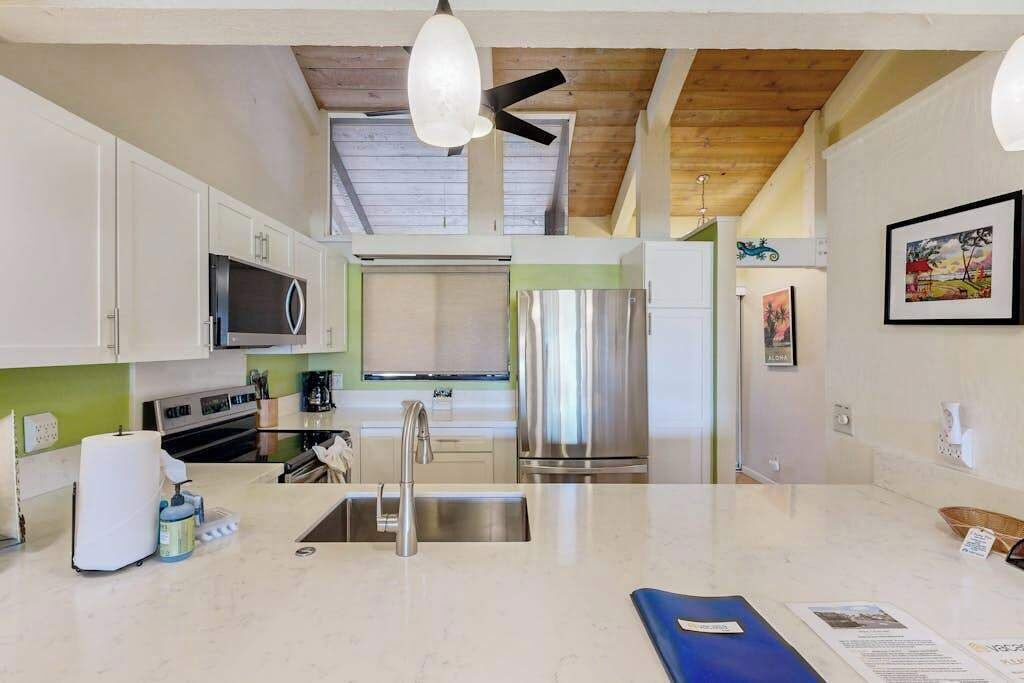 Photo of Kitchen in Waikoloa