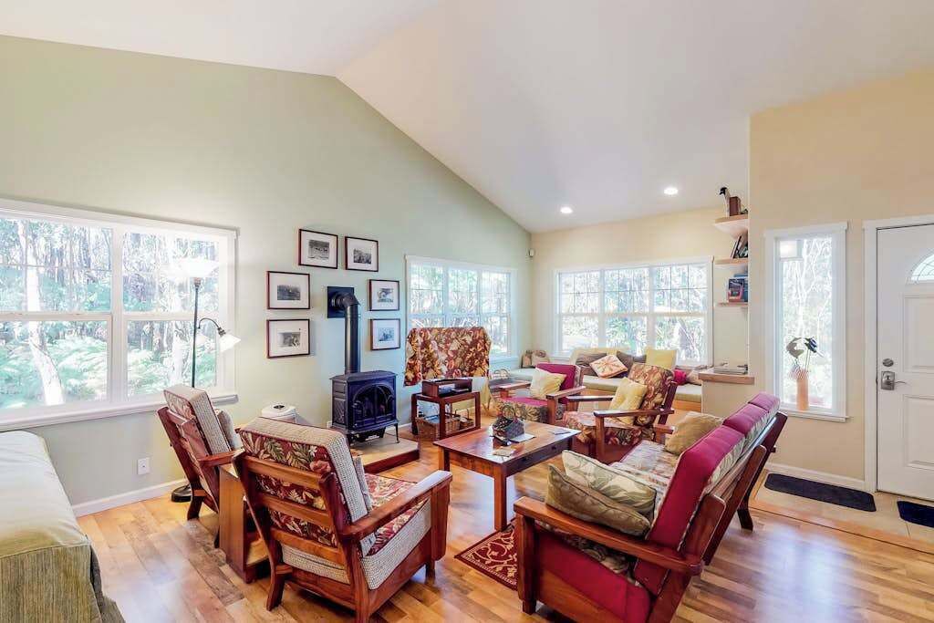 Photo of Livingroom in Volcano