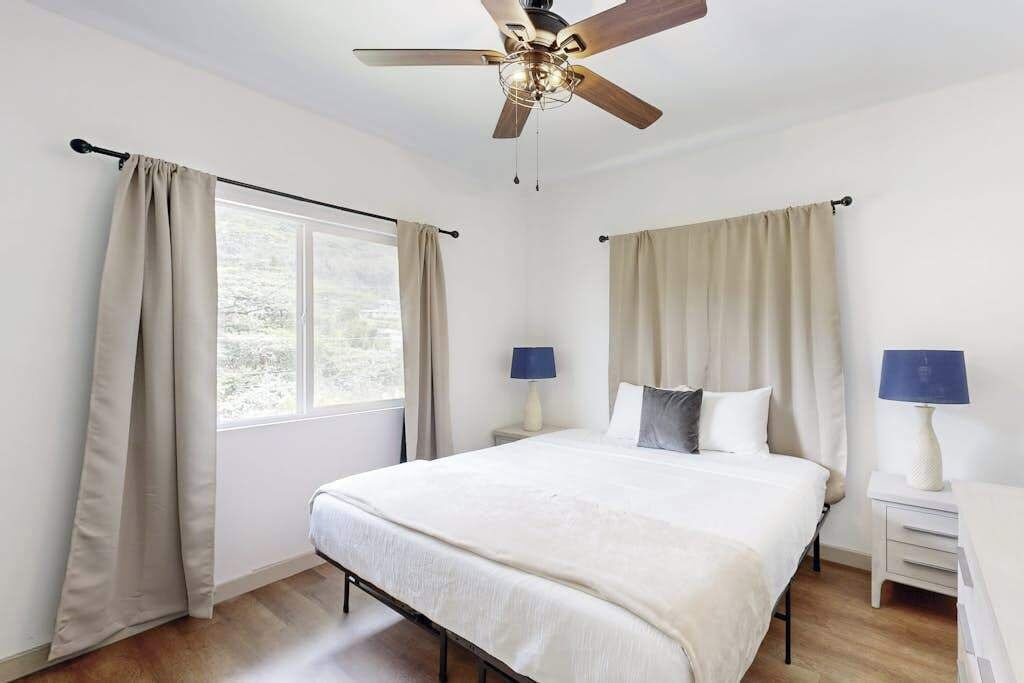 Photo of Bedroom in Kalihi Valley