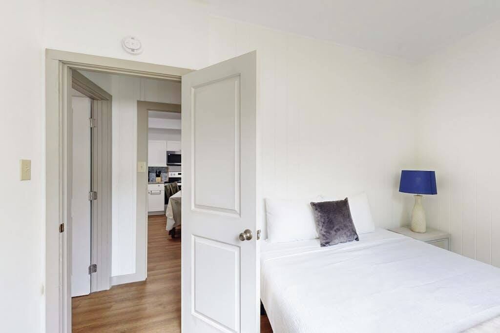 Photo of Bedroom in Kalihi Valley