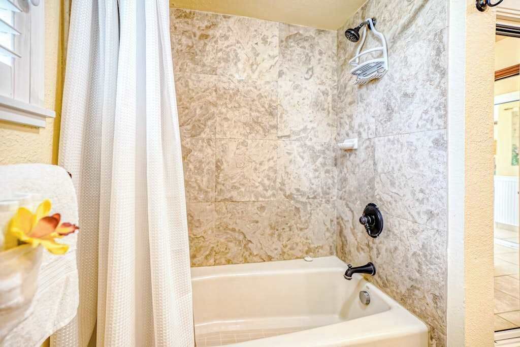Photo of Bathroom in Kapaa