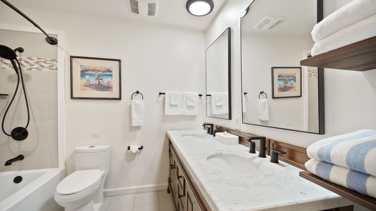 Photo of Bathroom in Nawiliwili