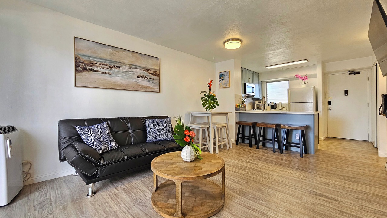 Photo of Livingroom in McCully - Moiliili