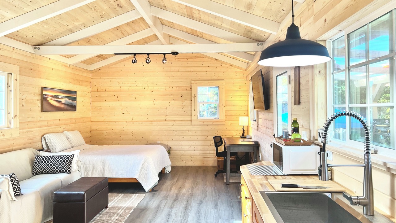 Photo of Bedroom in Royal Hawaiian Estates