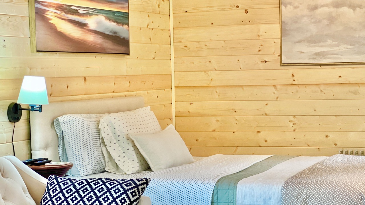 Photo of Bedroom in Royal Hawaiian Estates