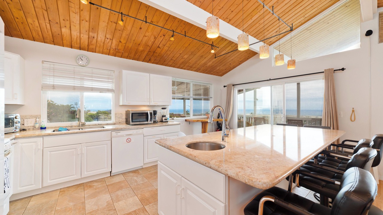 Photo of Kitchen in Kona Palisades
