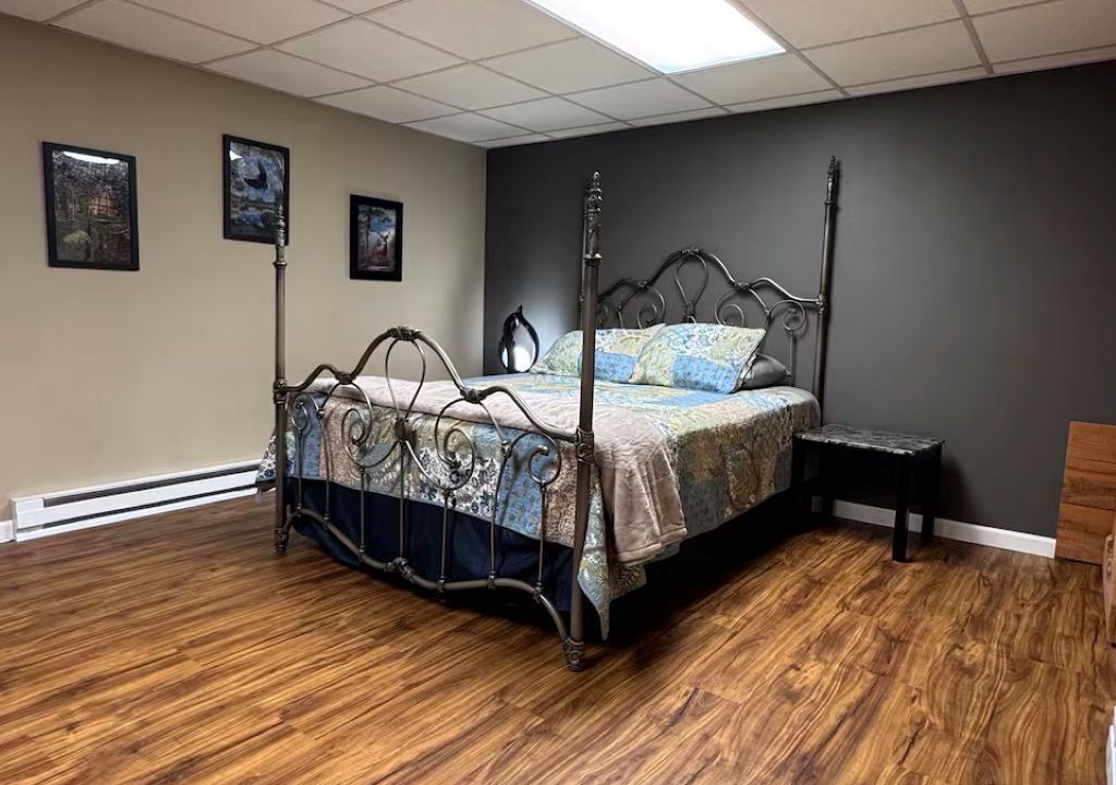 Photo of Bedroom in Loudonville
