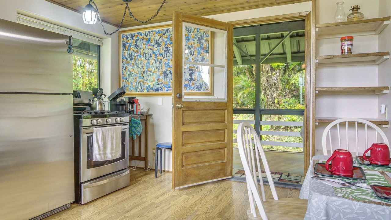 Photo of Kitchen in Hawaiian Acres