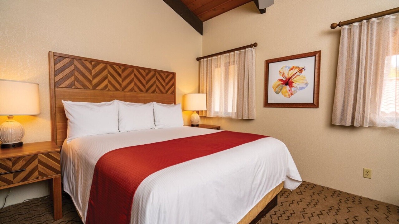 Photo of Bedroom in Kahaluu-Keauhou