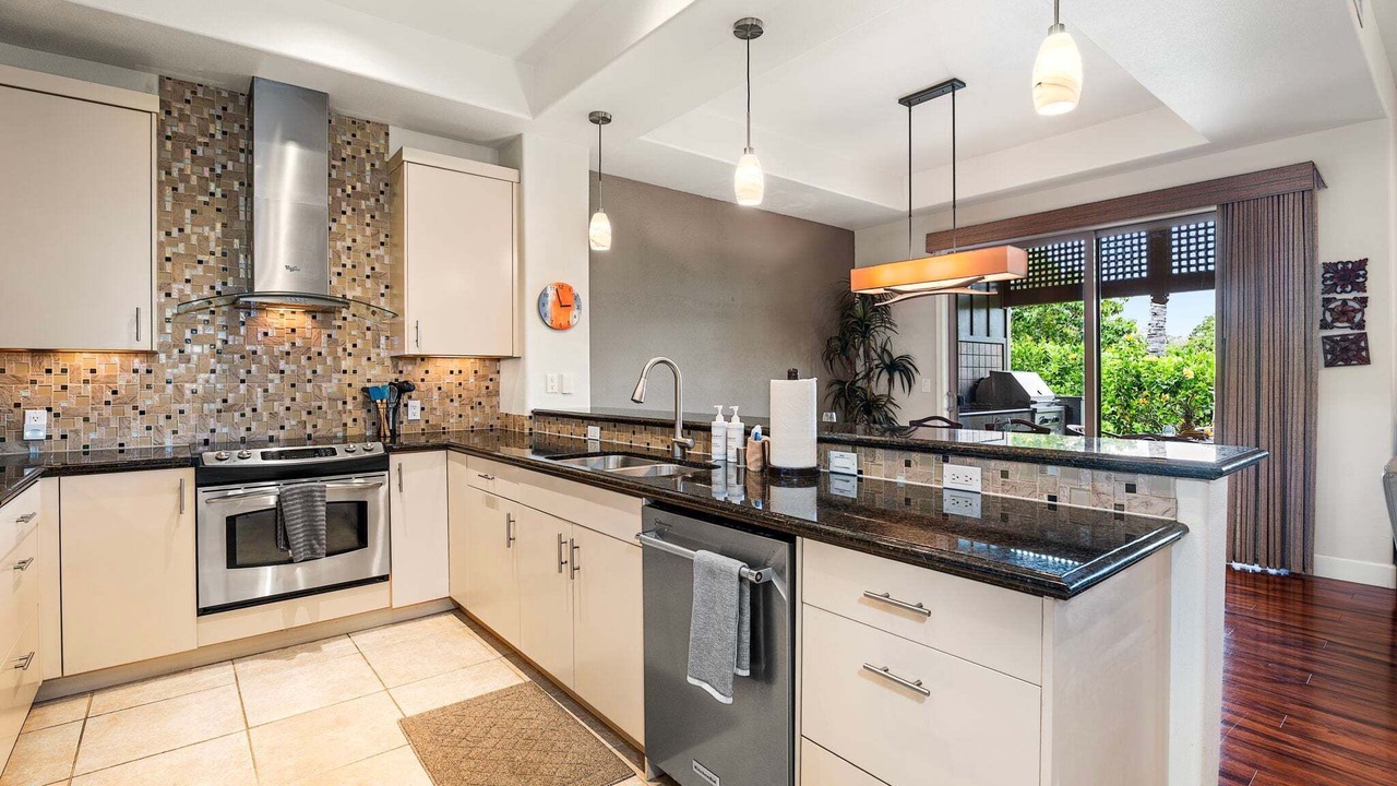 Photo of Kitchen in Kulalani