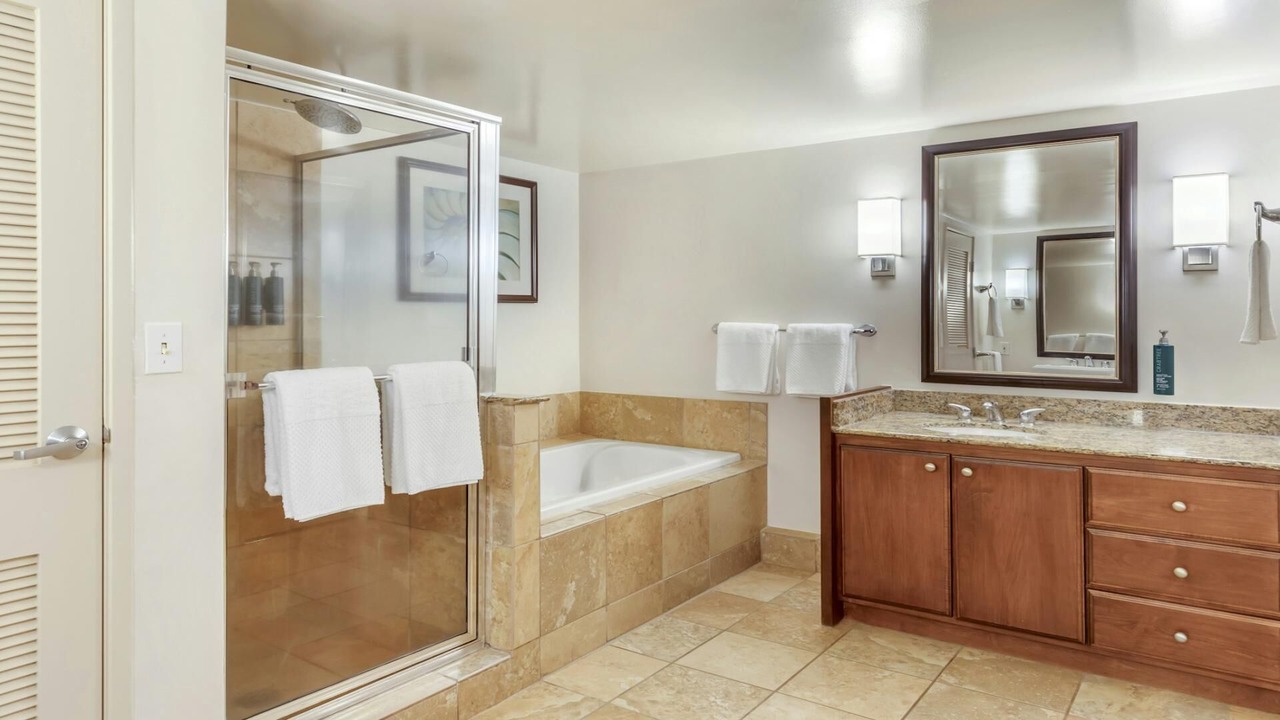 Photo of Bathroom in Honokowai