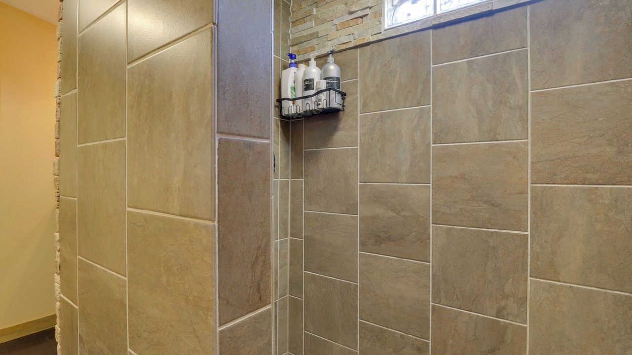 Photo of Bathroom in Drake