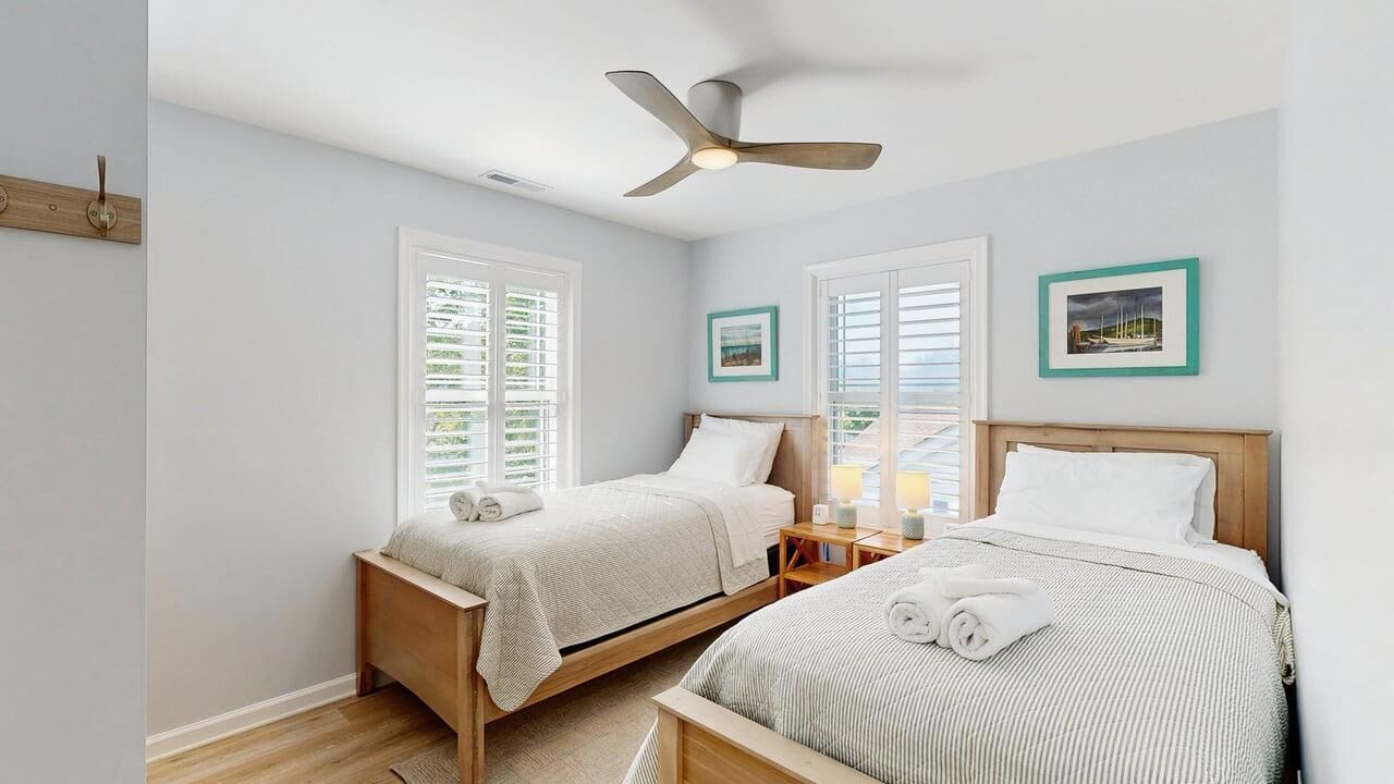 Photo of Bedroom in Country Club Estates