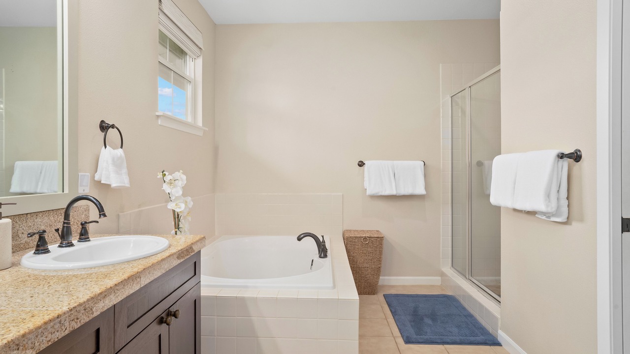 Photo of Bathroom in Princeville