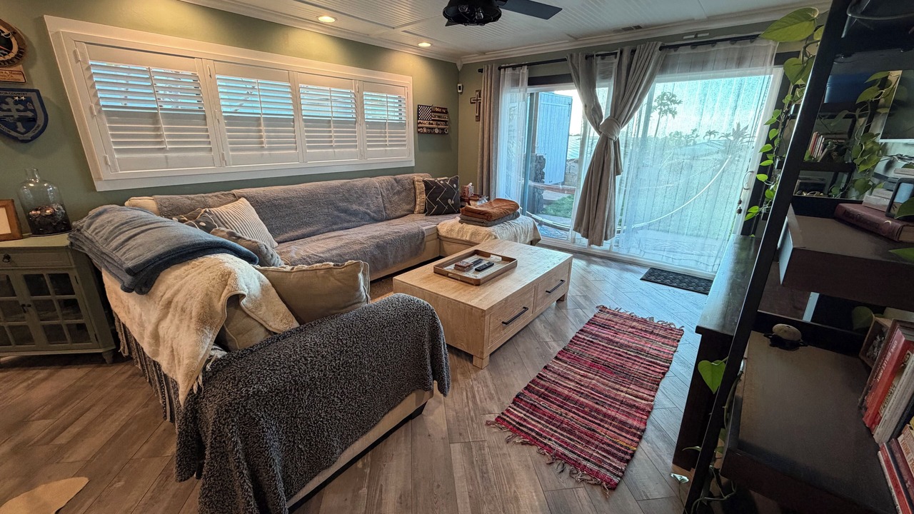 Photo of Livingroom in Village Park
