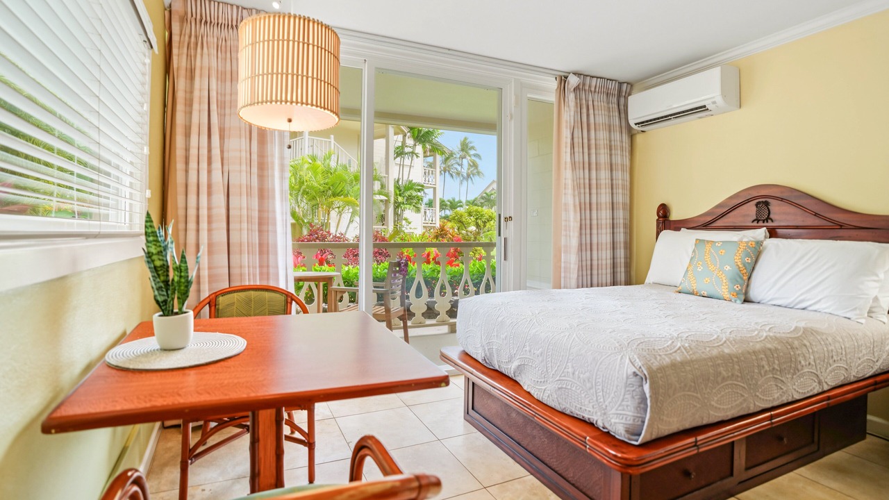 Photo of Bedroom in Wailua