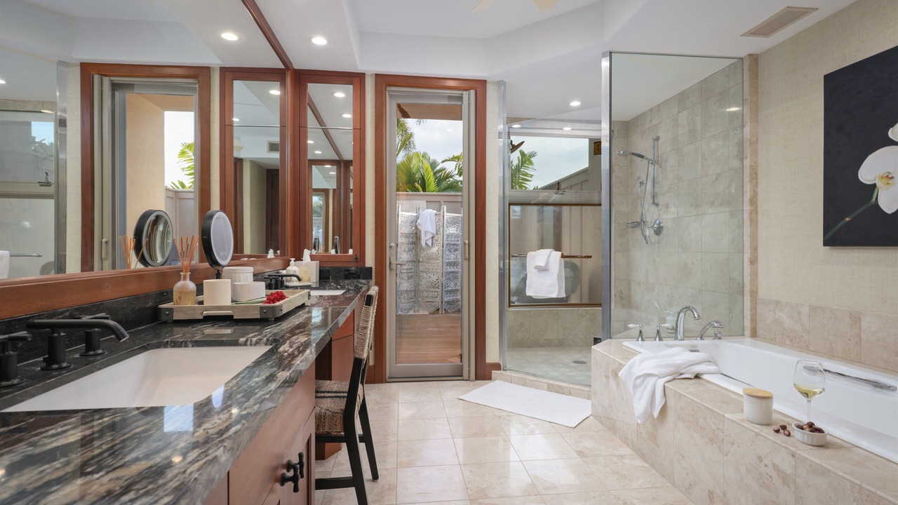 Photo of Bathroom in Kaupulehu