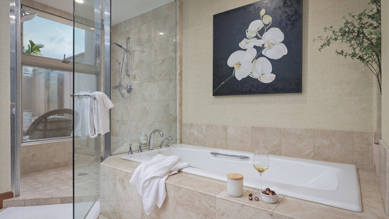 Photo of Bathroom in Kaupulehu